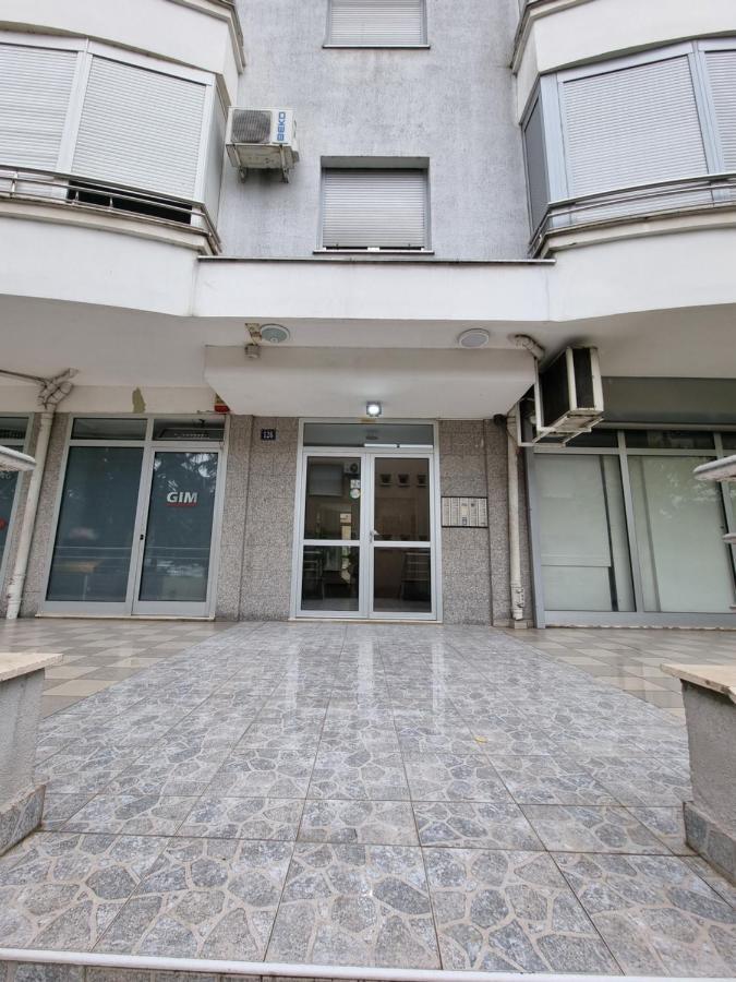 One Bedroom Centre Apartment Ποντγορίτσα Εξωτερικό φωτογραφία