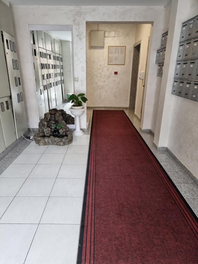 One Bedroom Centre Apartment Ποντγορίτσα Εξωτερικό φωτογραφία